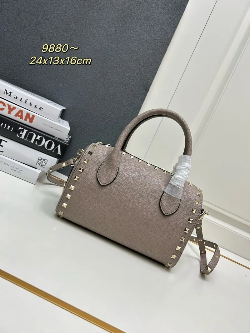 Valentino Rockstud Leather Crossbody Handbag 9880 - Image 3