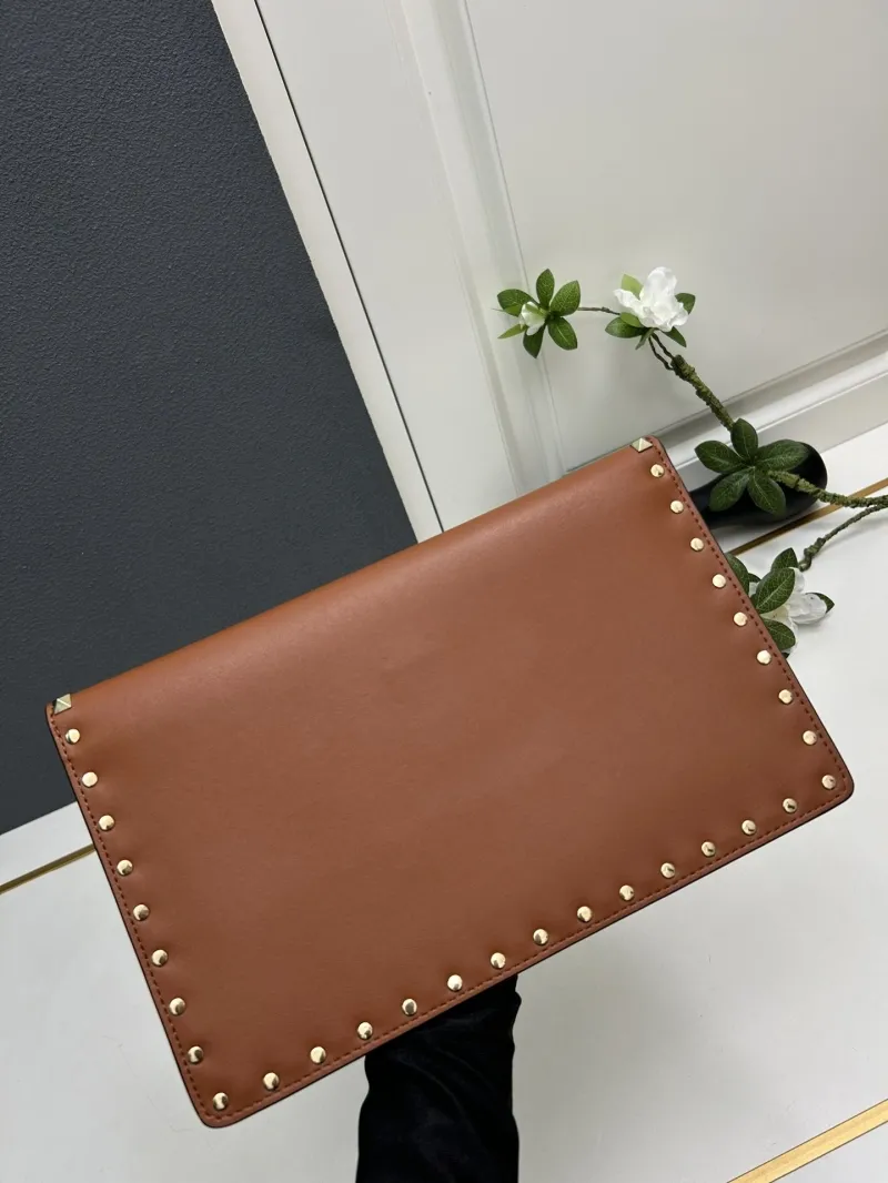 Valentino 5030 Studded Raffia Clutch Bag - Image 3