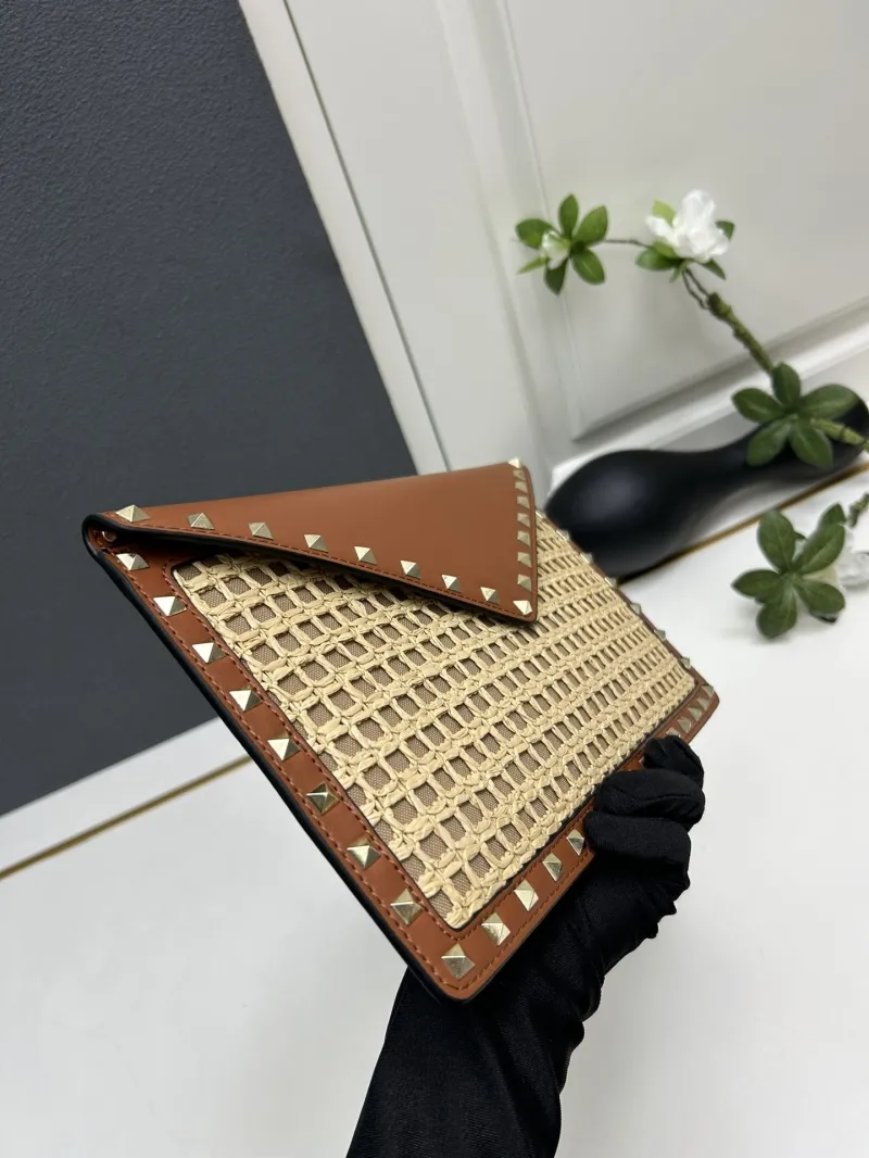 Valentino 5030 Studded Raffia Clutch Bag - Image 5