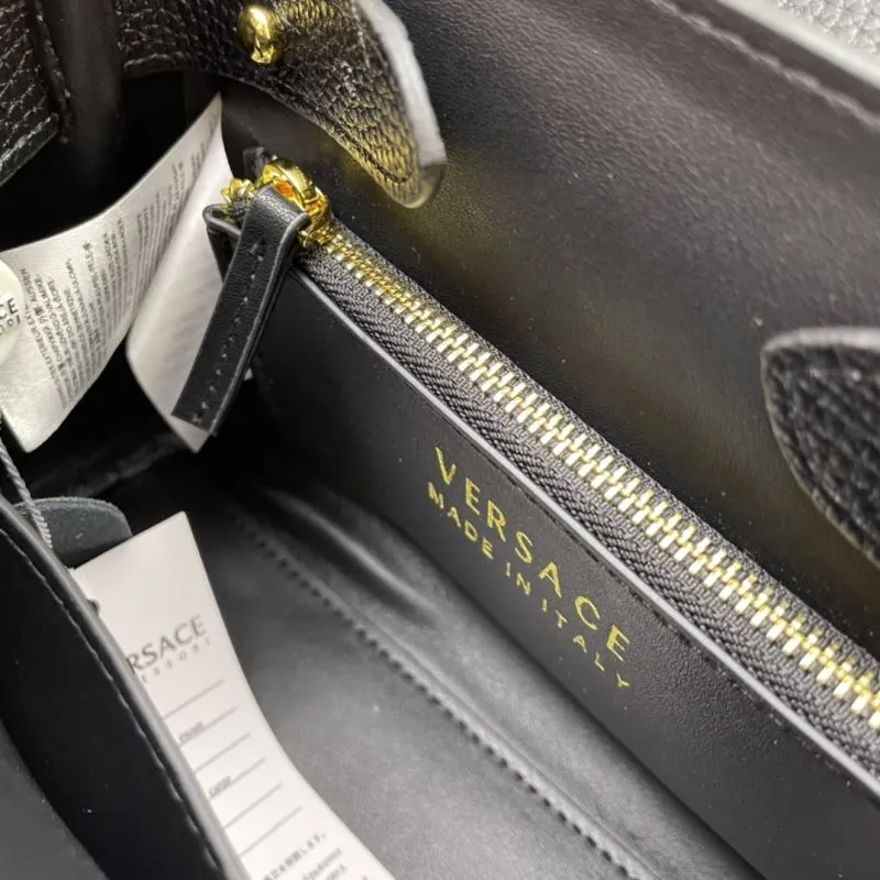 Versace Black Leather Handbag 603 20cm Chain Crossbody - Image 9