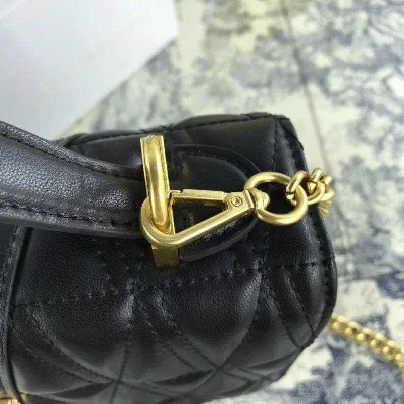 Versace Black Quilted Leather Shoulder Handbag - Image 3