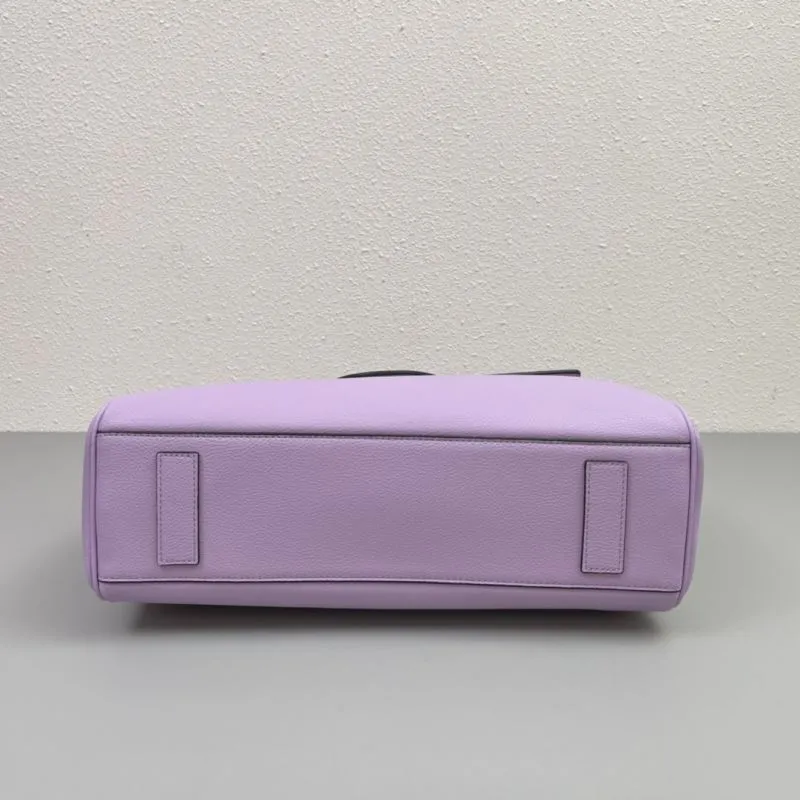 Versace Lavender Large Handbag V308 - Image 6