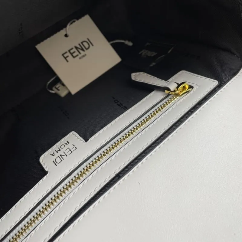 Versace White Leather Shoulder Bag FF3382 - Image 9