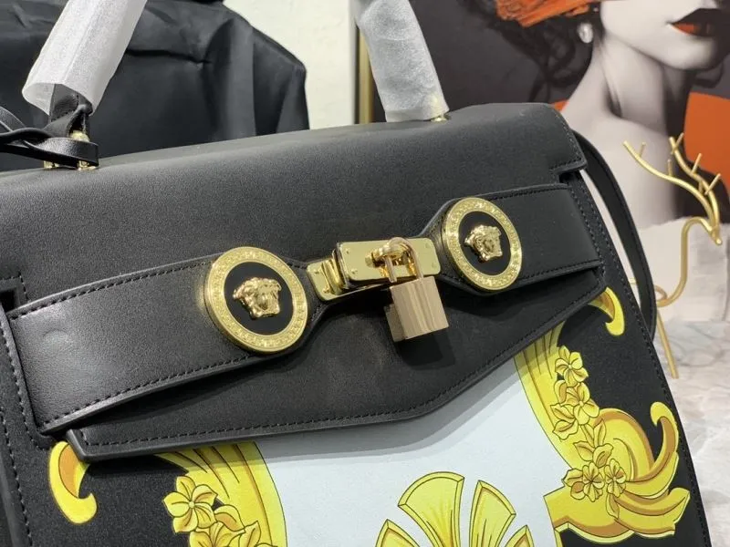 Versace Black Gold Baroque Leather Handbag - Image 4