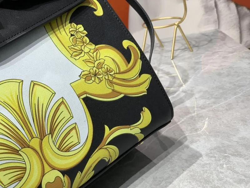Versace Black Gold Baroque Leather Handbag - Image 6