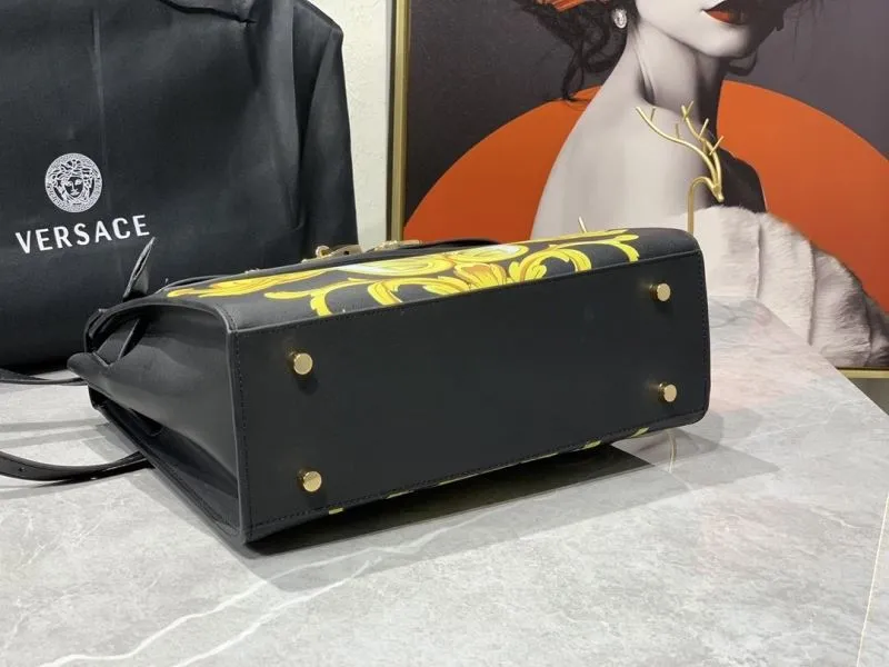 Versace Black Gold Baroque Leather Handbag - Image 7