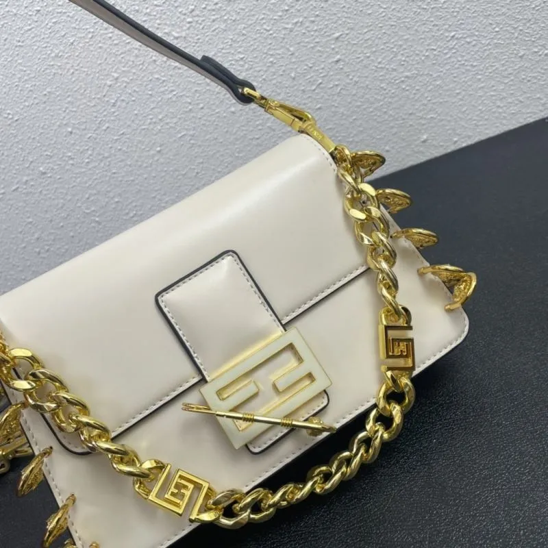 Cream Leather Shoulder Handbag FF3381 26cm - Image 4