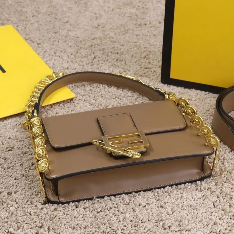 Fendi Brown Leather Chain Shoulder Handbag - Image 7