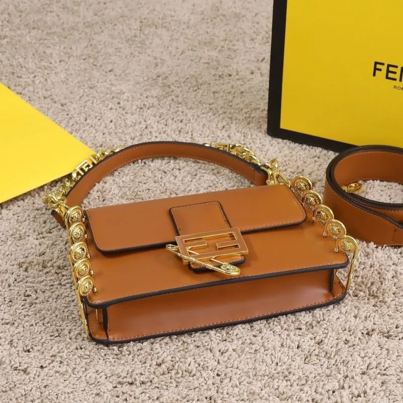 Fendi Brown Leather Shoulder Bag - Image 7