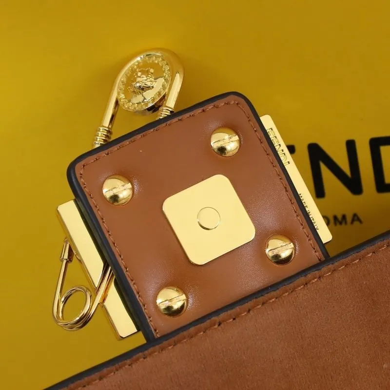 Fendi Brown Leather Shoulder Bag - Image 8