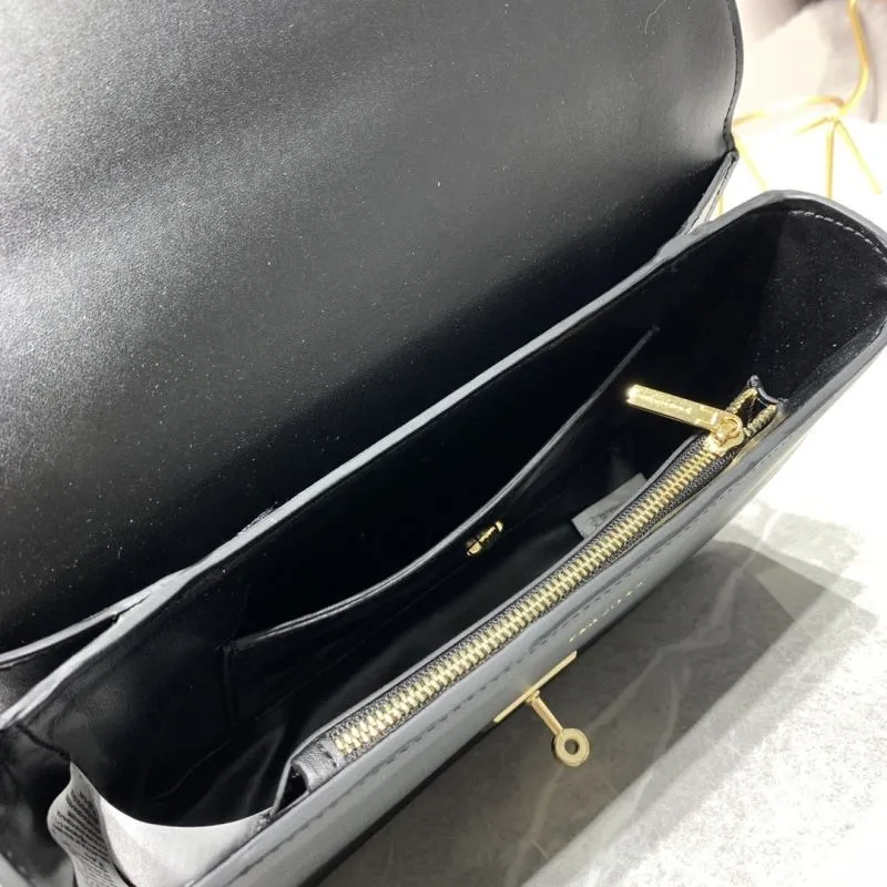 Versace Red Gold Baroque Crossbody Satchel Bag Size 24-7-16cm - Image 8