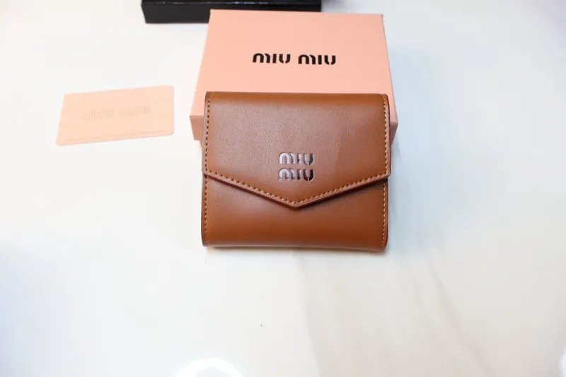 Miu Miu Women's Leather Wallet - Image 5