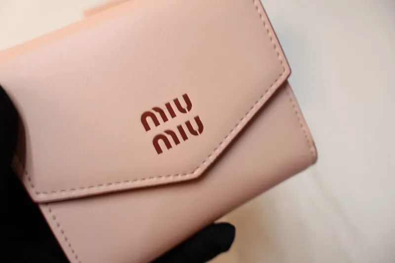 Miu Miu Women's Leather Wallet - Image 8