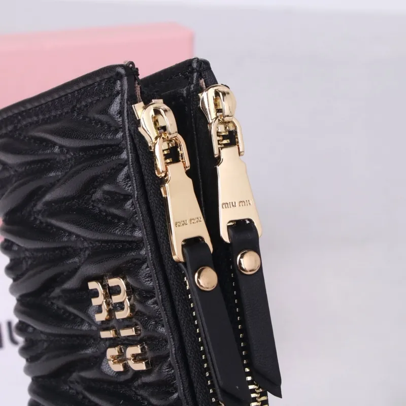 Miu Miu Black Quilted Leather Wallet - Image 6