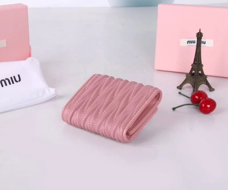 MIU MIU Pink Quilted Leather Wallet - Image 4