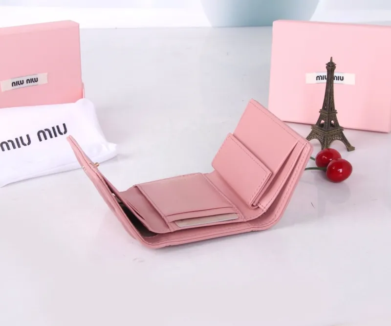 MIU MIU Pink Quilted Leather Wallet - Image 8