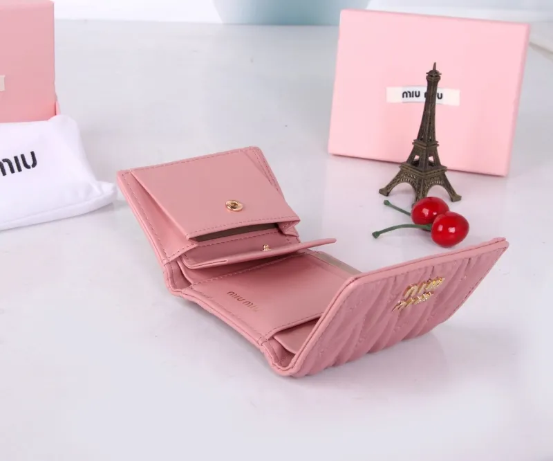 MIU MIU Pink Quilted Leather Wallet - Image 9