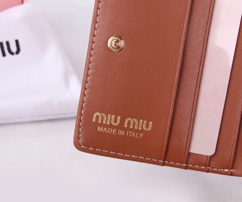 Miu Miu Brown Leather Compact Wallet - Image 7
