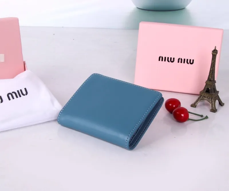 MIU MIU Blue Leather Compact Wallet - Image 4