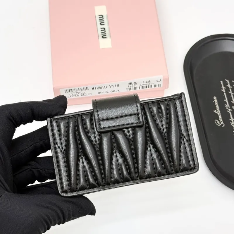MIU MIU Black Quilted Leather Card Wallet - Image 4