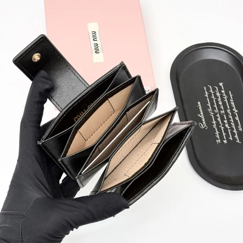 MIU MIU Black Quilted Leather Card Wallet - Image 6