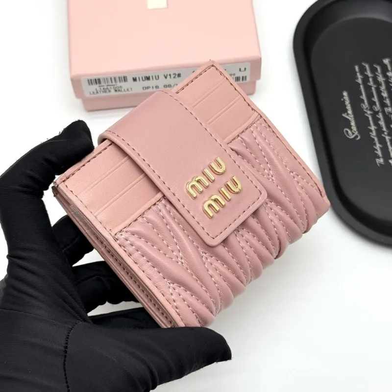 MIU MIU Pink Leather Wallet V12 - Image 3