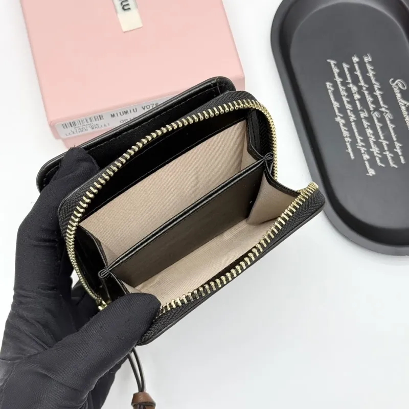 MIUMIU Black Leather Zip Wallet V07 - Image 8