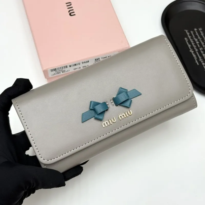 Miu Miu French Grey Leather Long Wallet - Image 3