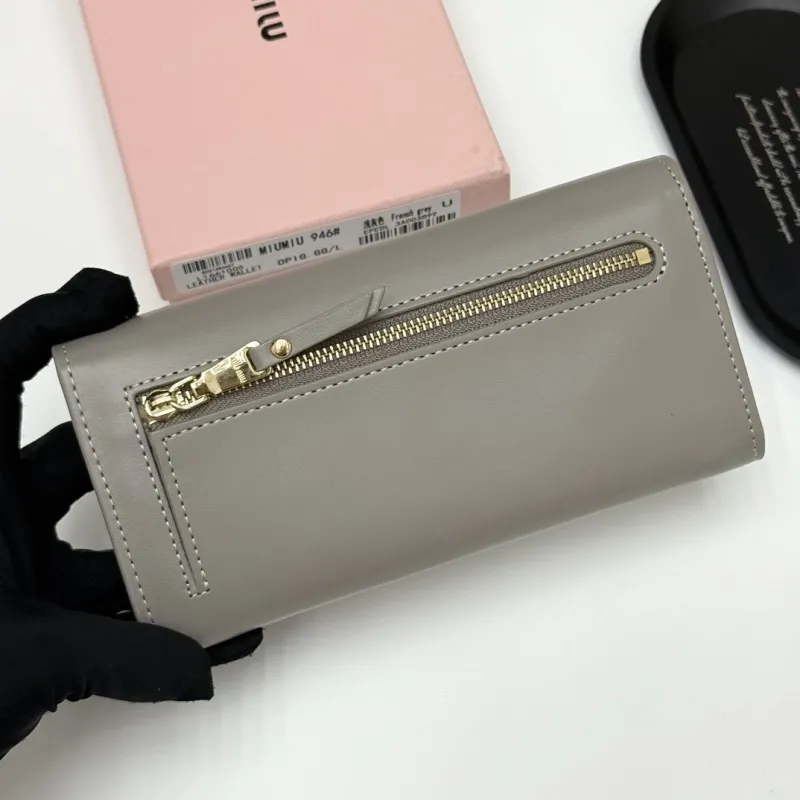 Miu Miu French Grey Leather Long Wallet - Image 5