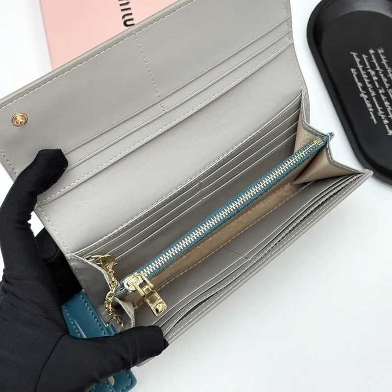 Miu Miu French Grey Leather Long Wallet - Image 8