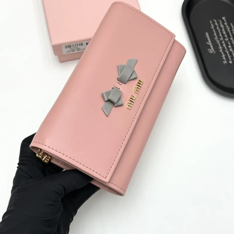 Miu Miu Pink Leather Chain Wallet V06 - Image 3
