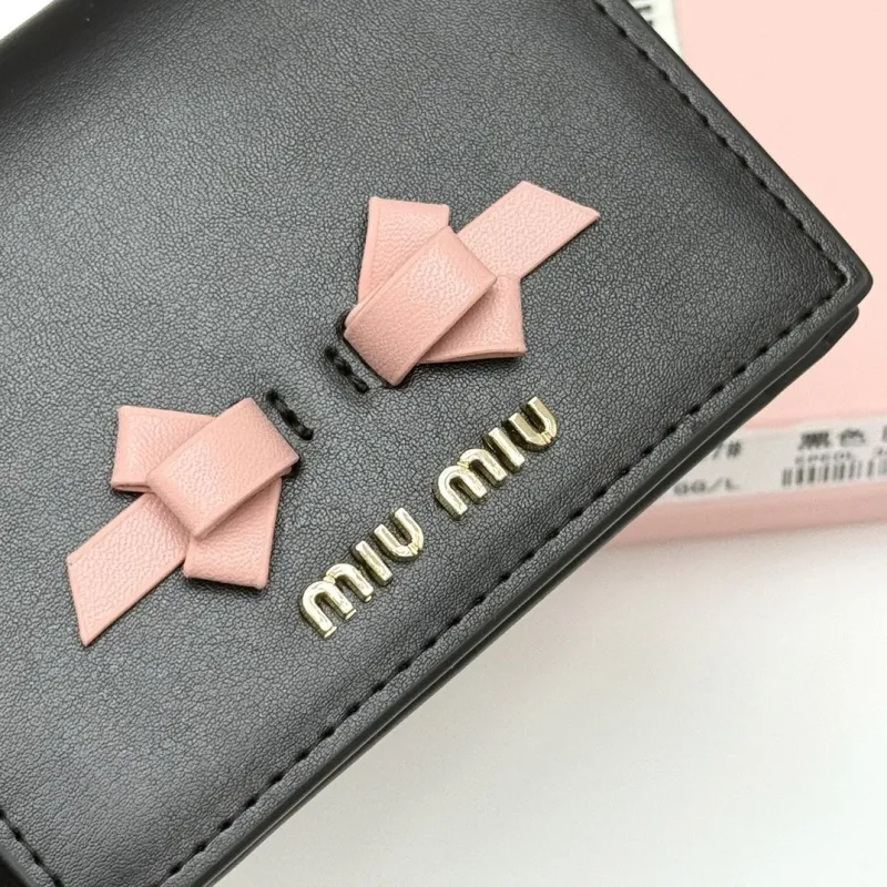 Miu Miu Black Leather Wallet with Pink Bows - Image 5