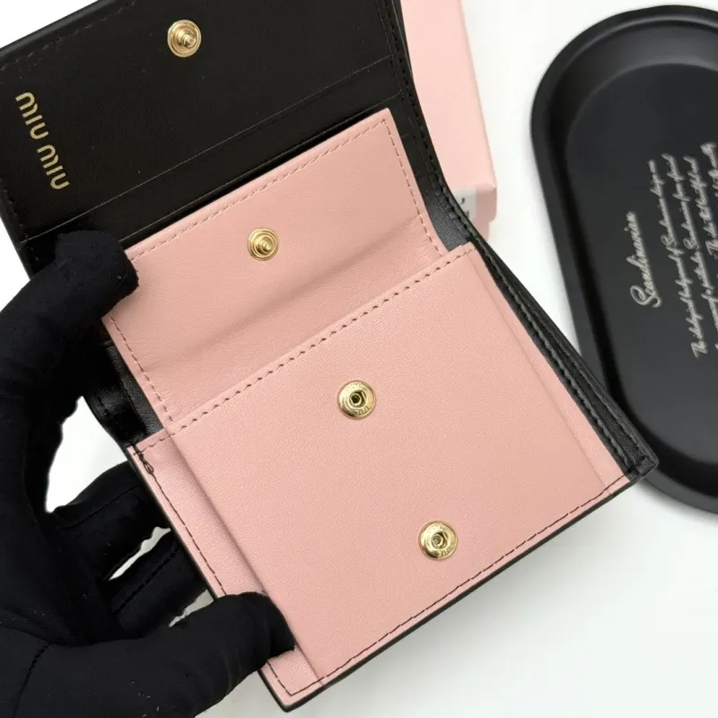 Miu Miu Black Leather Wallet with Pink Bows - Image 9
