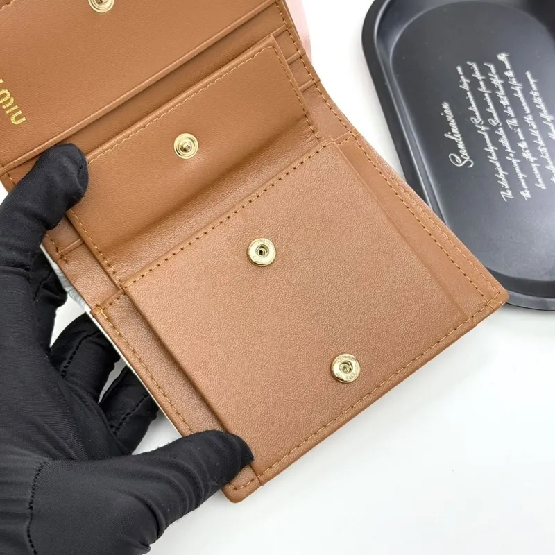 Miu Miu Brown Leather Wallet One Size - Image 8