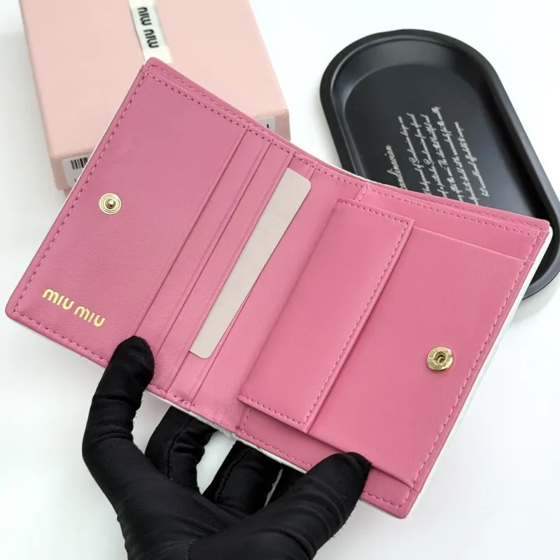 MIU MIU Pink Leather Bifold Wallet - Image 6