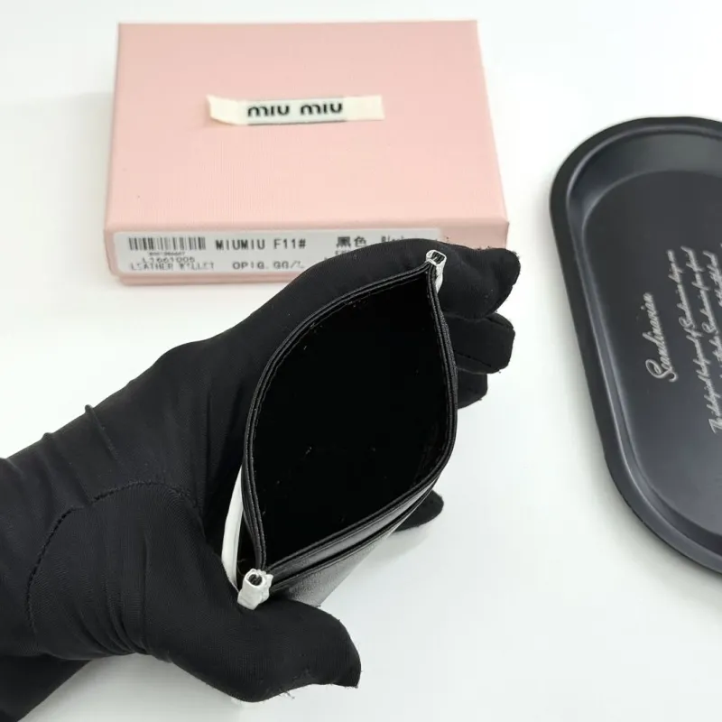 MIU MIU Black Leather Card Holder - Image 8