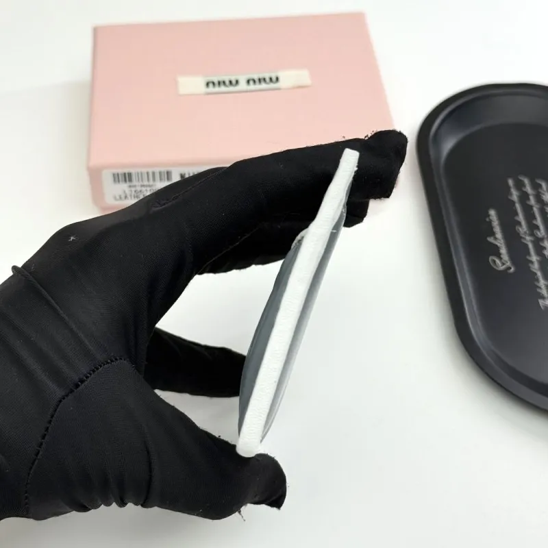 Miu Miu Gray Leather Card Holder Wallet - Image 6