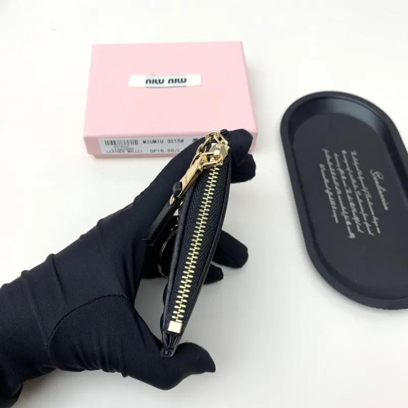 MIU MIU Black Leather Zip Wallet 3515 - Image 6