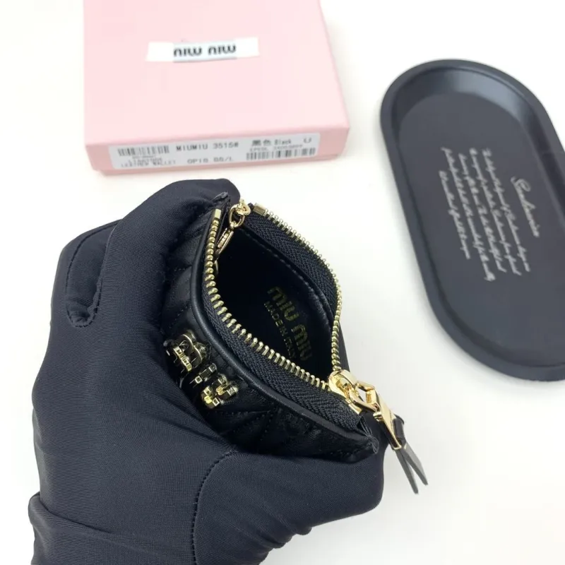 MIU MIU Black Leather Zip Wallet 3515 - Image 9