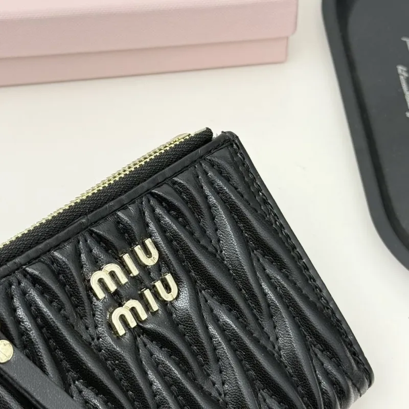 Miu Miu Black Quilted Leather Wallet - Image 6
