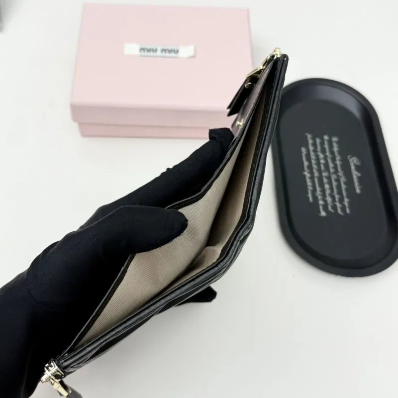 Miu Miu Black Quilted Leather Wallet - Image 9