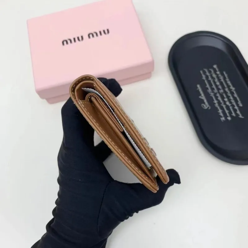 Miu Miu Brown Leather Bifold Wallet - Image 5