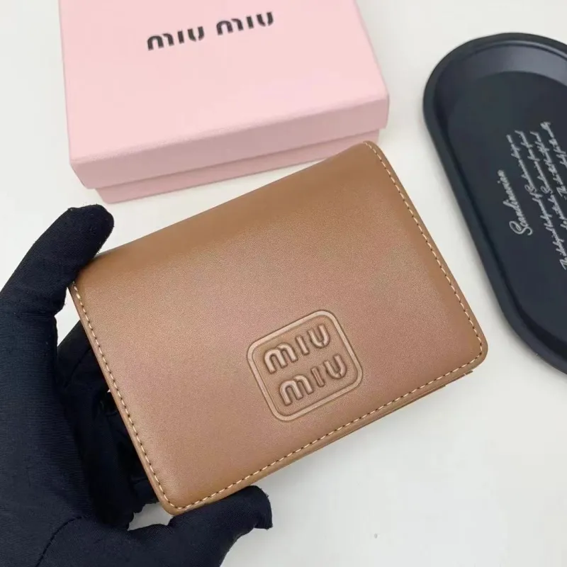 Miu Miu Brown Leather Bifold Wallet - Image 6