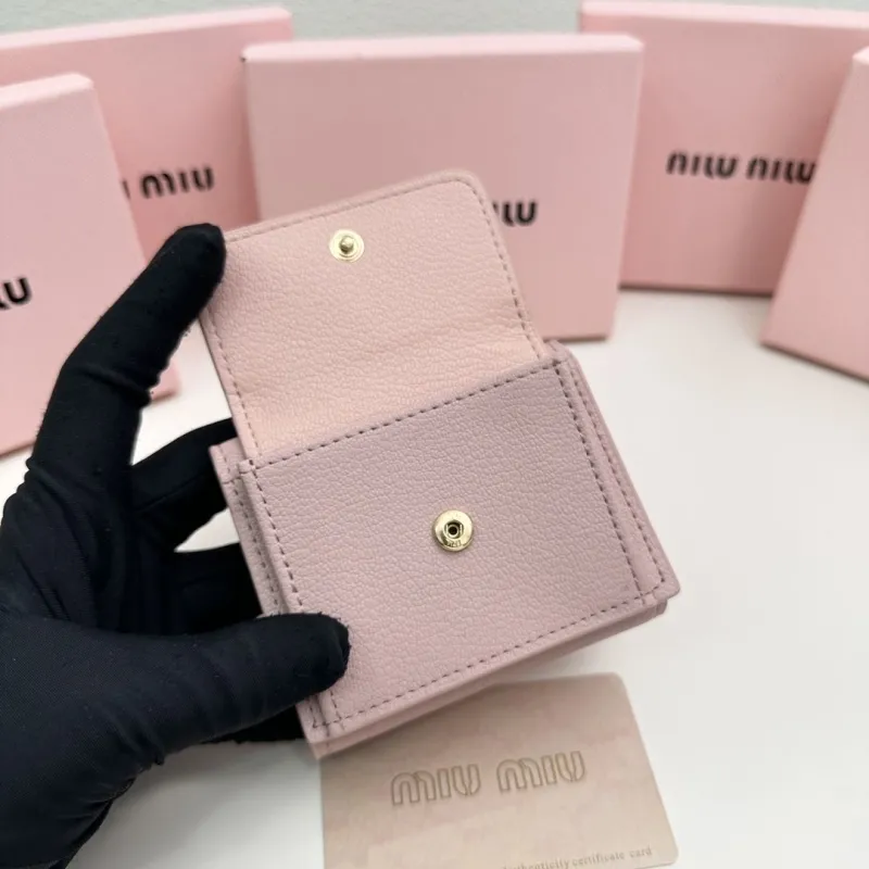 Miu Miu Pink Small Leather Wallet - Image 6