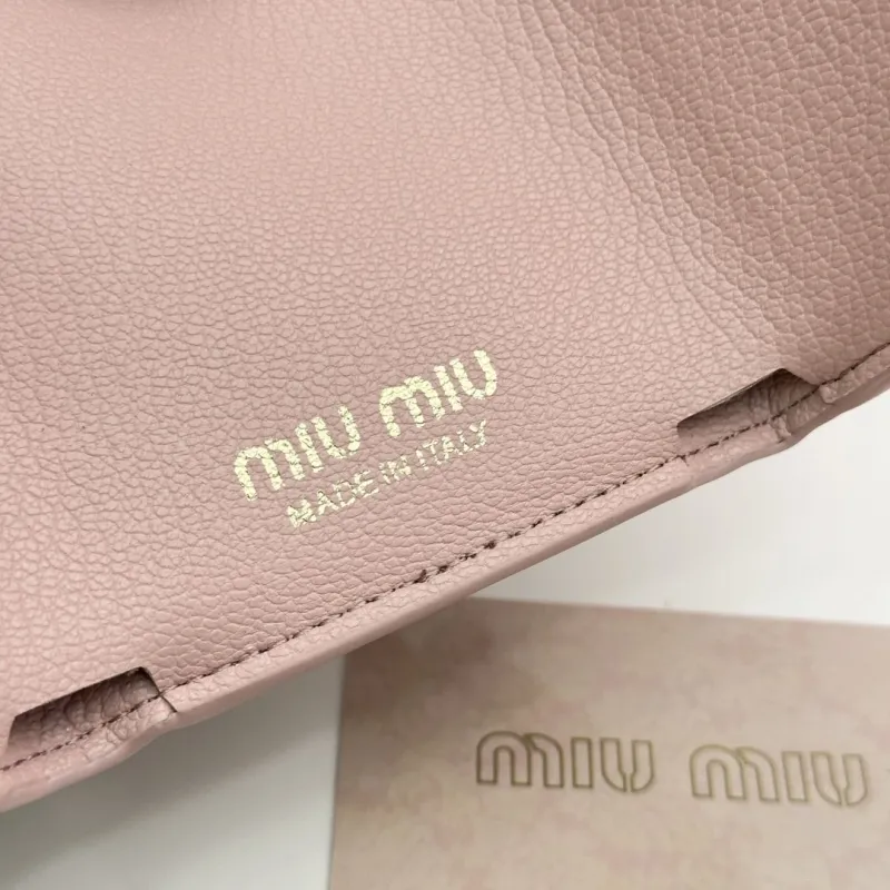 Miu Miu Pink Small Leather Wallet - Image 9