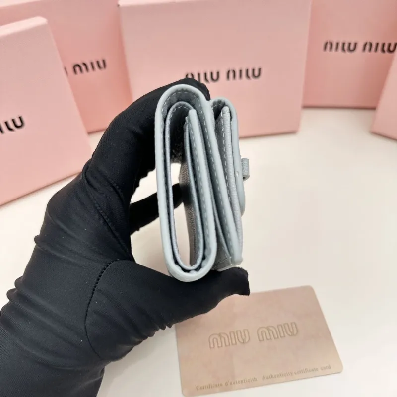 MIU MIU Light Blue Small Leather Wallet - Image 5
