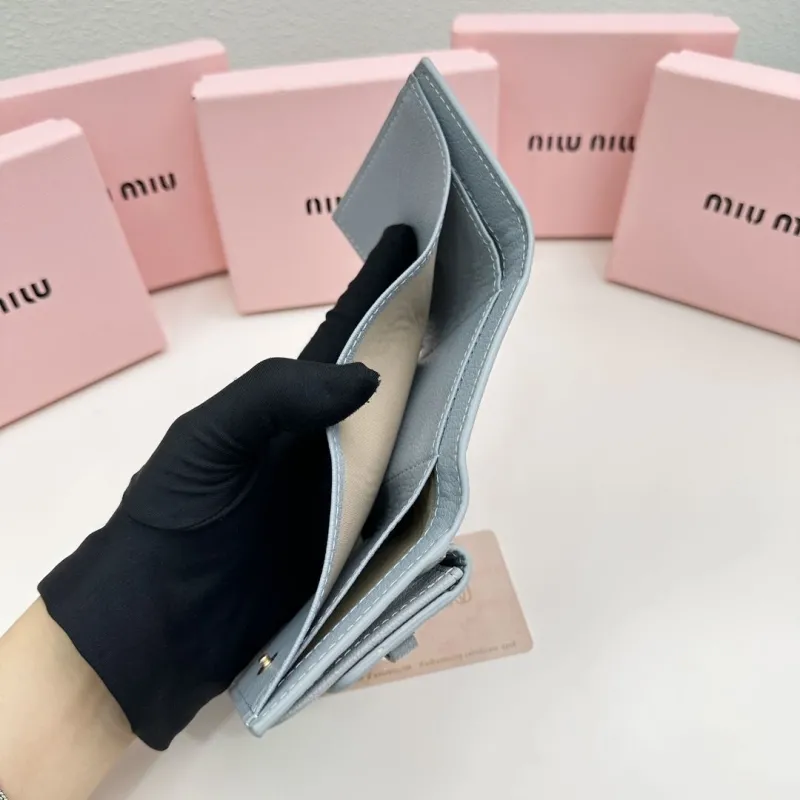 MIU MIU Light Blue Small Leather Wallet - Image 7