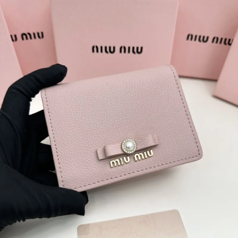 MIU MIU Light Pink Leather Compact Wallet - Image 5