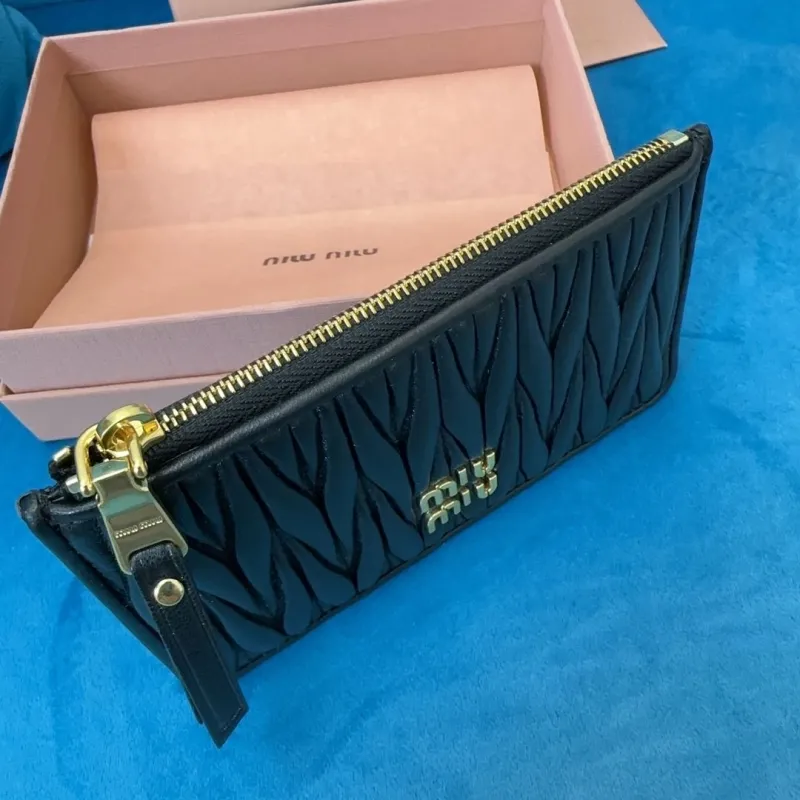 Miu Miu Black Quilted Zip Card Wallet - Image 5