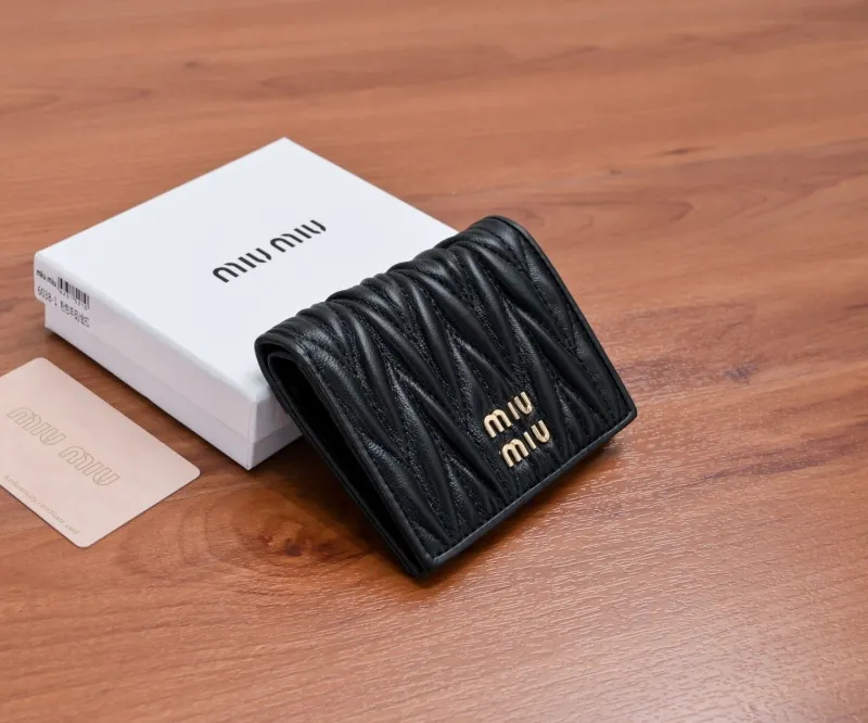 Miu Miu Quilted Leather Bifold Wallets Black and Pink - Image 4